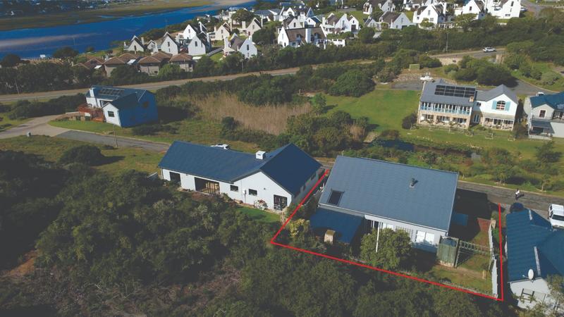 4 Bedroom Property for Sale in Stilbaai Wes Western Cape
